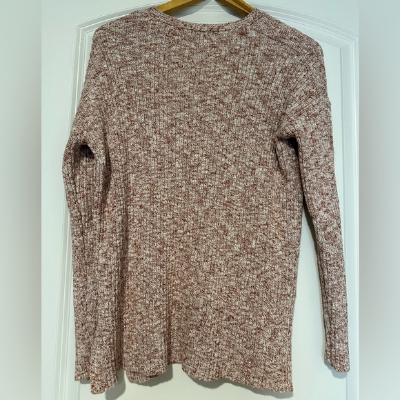 LOFT Rust Red and White Marbled V-neck Sweater - Picture 3 of 8